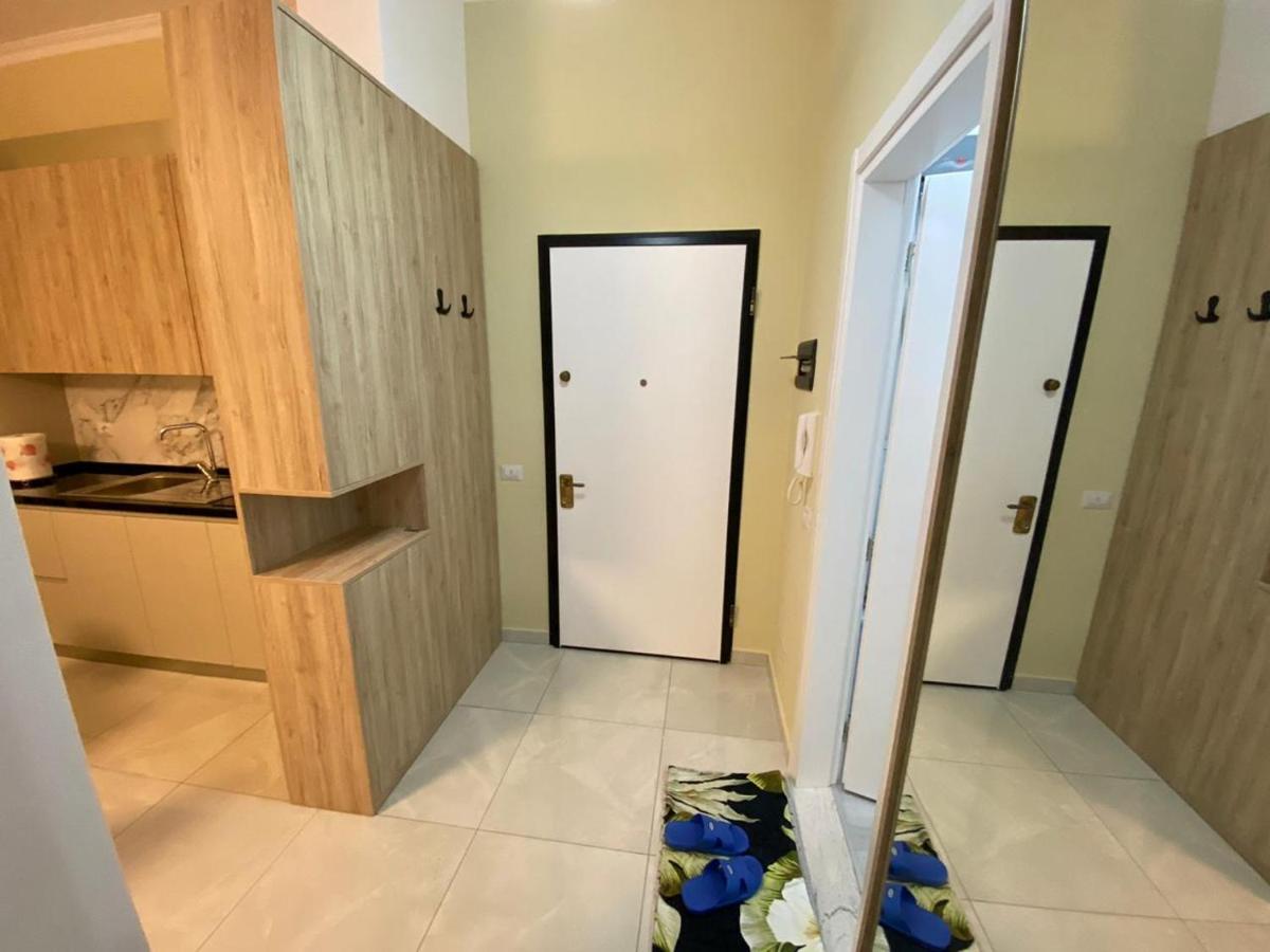 Kevin'S Lungomare Apartment Влёра Экстерьер фото