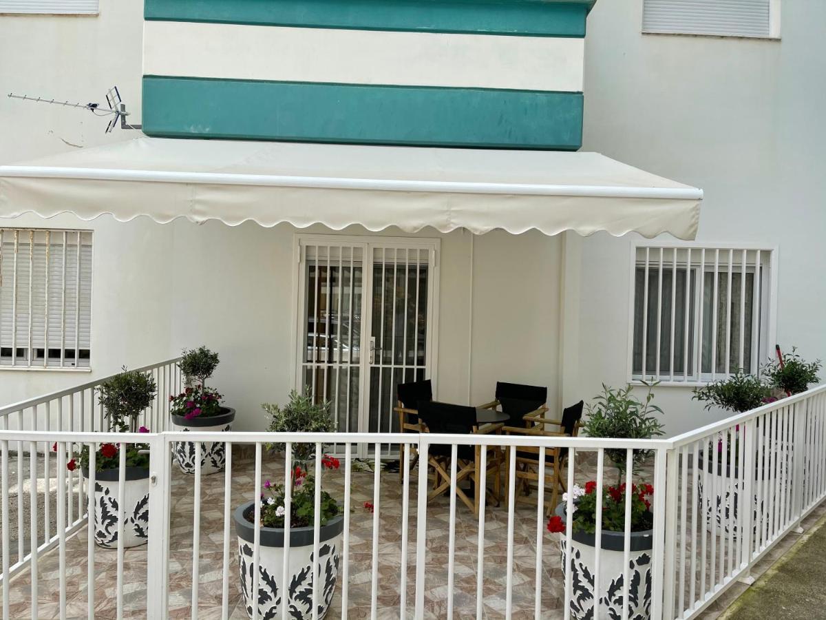 Kevin'S Lungomare Apartment Влёра Экстерьер фото